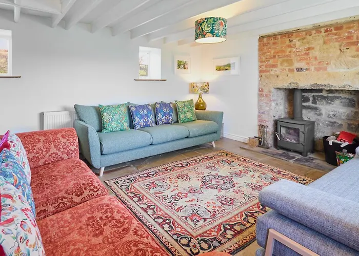 Host & - Lop Hall * Danby