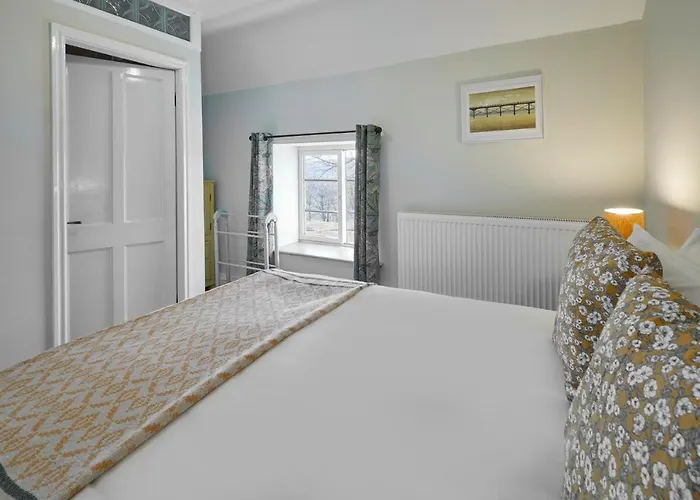 Host & - Lop Hall Nyaraló Danby